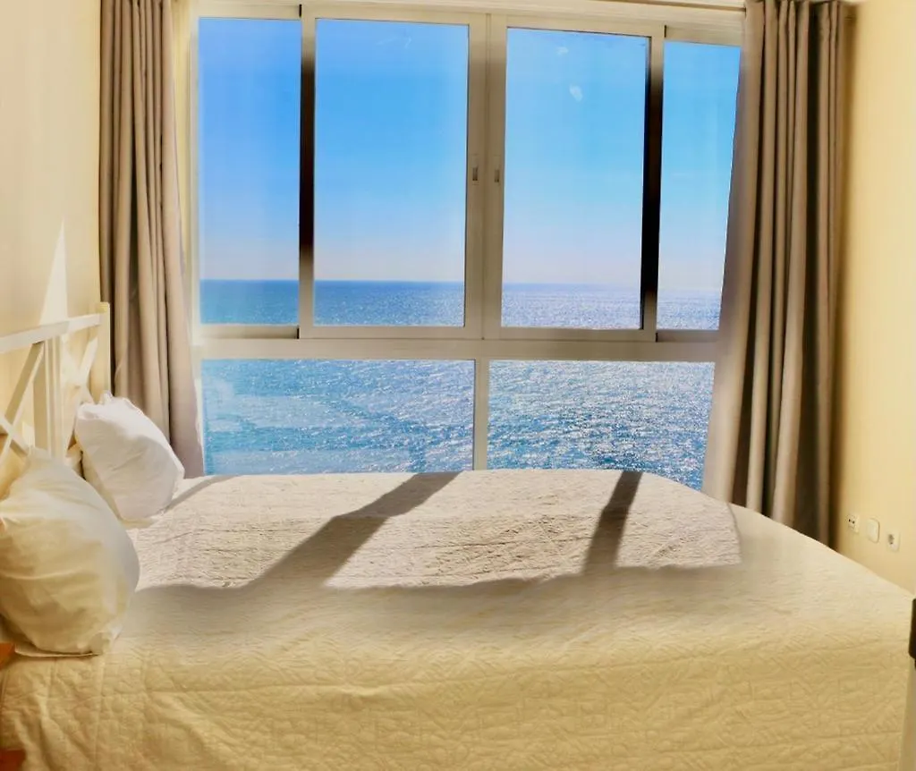 בנאלמדנה The Pearl With Private Beach Access