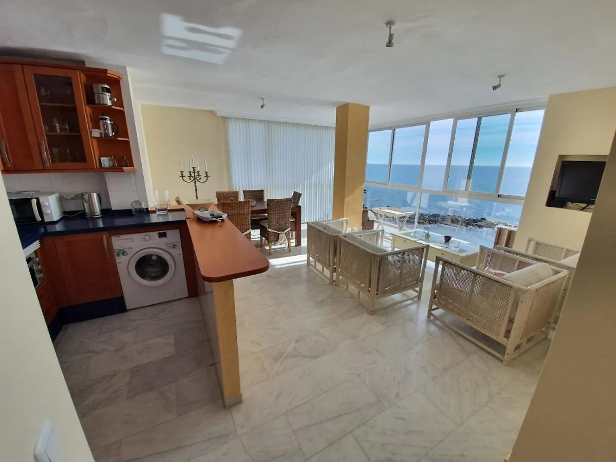 Apartamento La Perla en Playa Semi privada Benalmádena 0*,